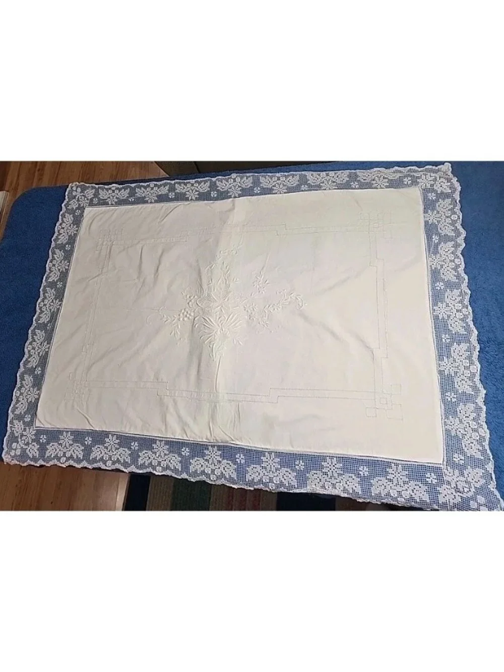 2 Lace Trimmed Embroidered Embellished White Cotton Victorian Pillow Shams Large